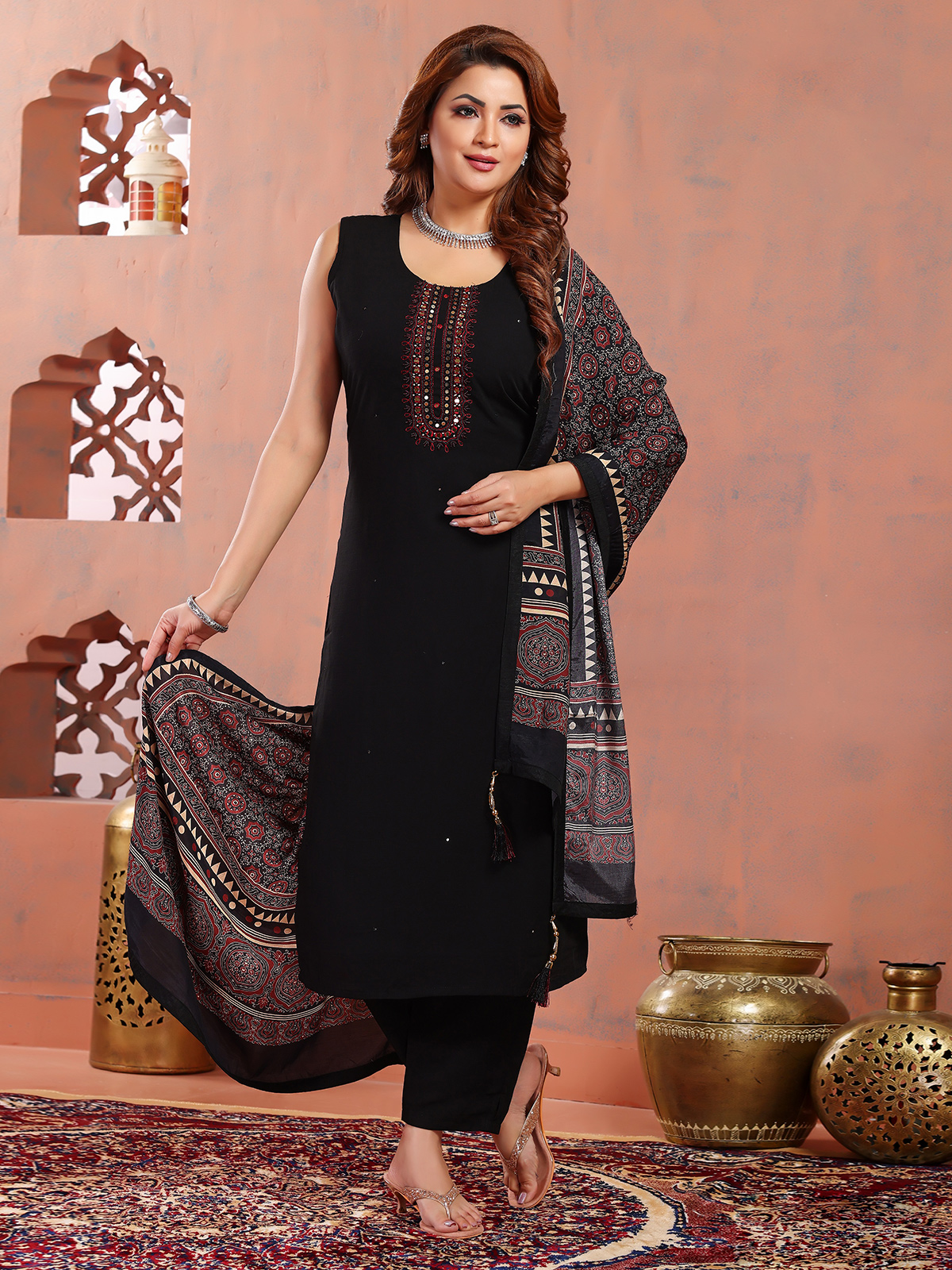 Plain black salwar kameez womens hotsell