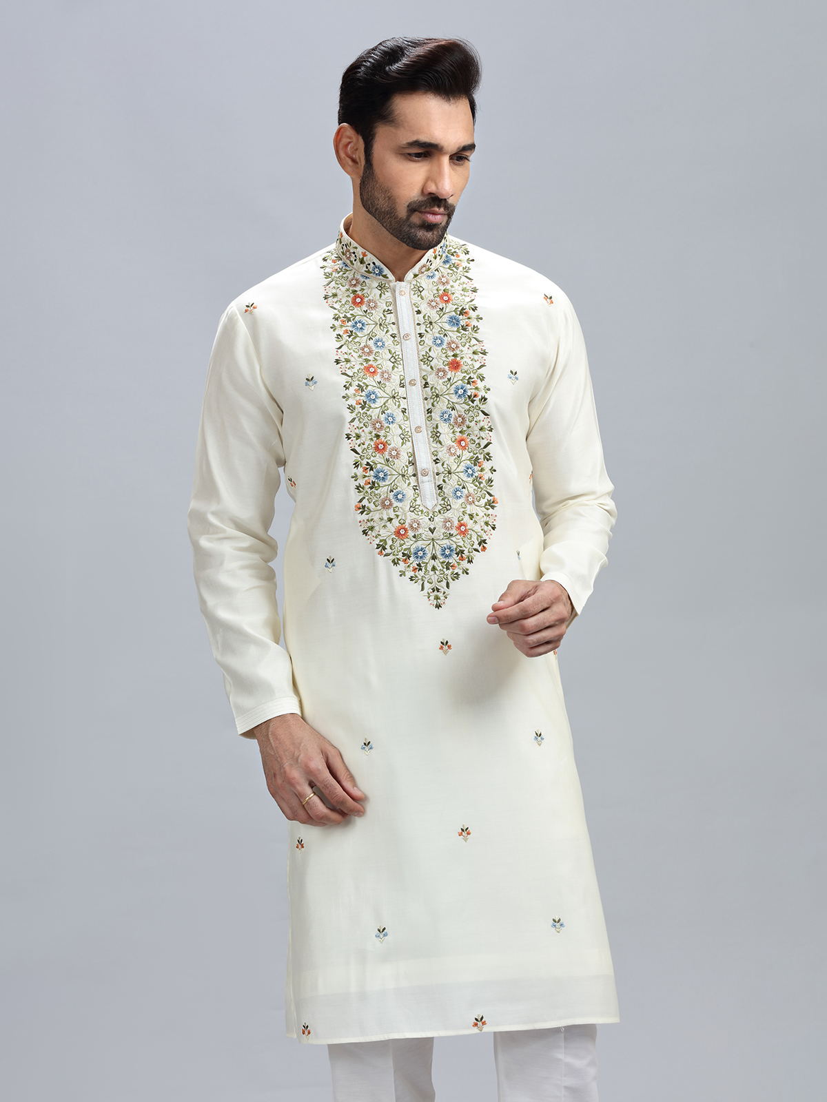 White Kurta Pajama: Buy Latest White Kurta Pajamas