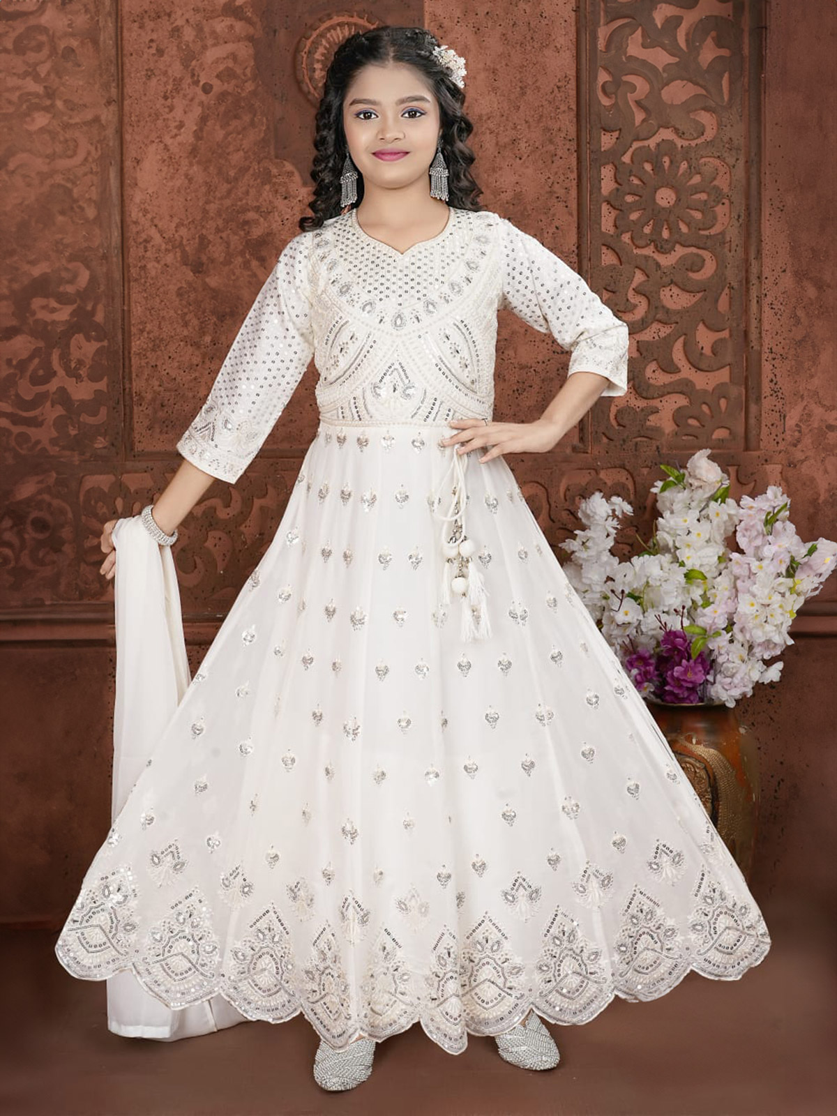 White churidar for girls 2025